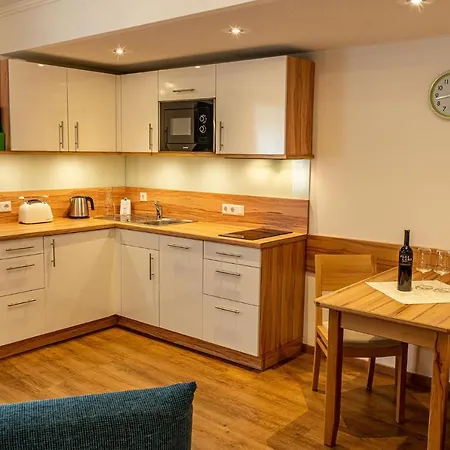 Haus Mandl Apartamento