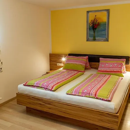 Apartment Haus Mandl *